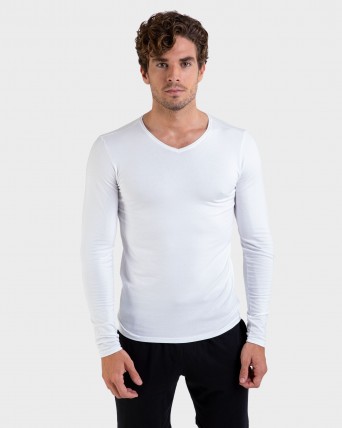 Camiseta de hombre manga larga y cuello en pico