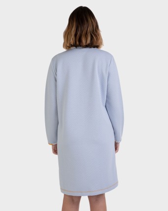 Bata de mujer tejido acolchado gris