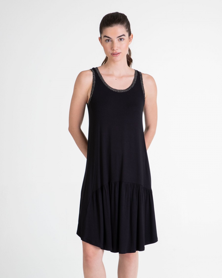VESTIDO NEGRO