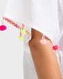 VESTIDO MUJER BLANCA CON BORLAS COLORES