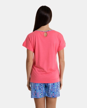 Pijama de mujer corto de manga corta color coral con estampado