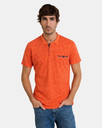 Polo de hombre de manga corta piqué estampado en color coral