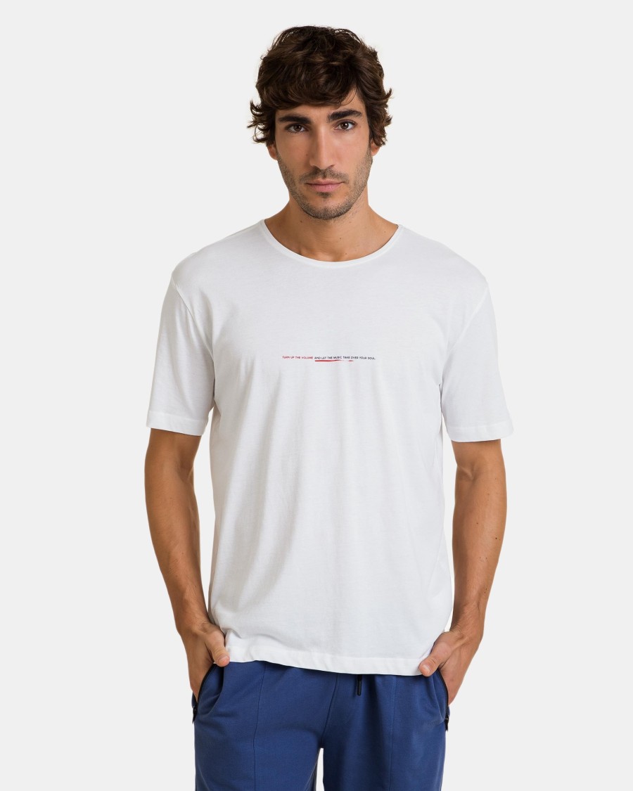 Camiseta blanca de manga corta de hombre