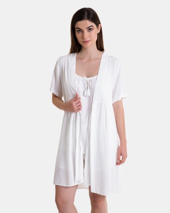 Bata de dona de roba de viscosa en color blanc