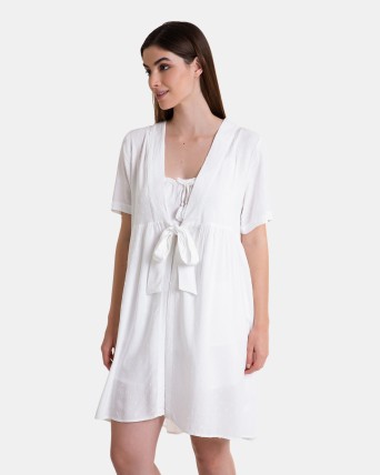 Bata de mujer de tela de viscosa en color blanco