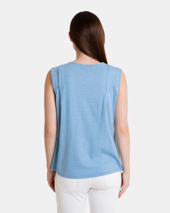 Camiseta de mujer sin mangas y pliegues en color azul