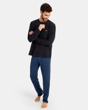 Pijama de hombre de punto...