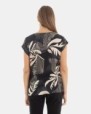 CAMISETA DE MUJER DE HOMBRO CAÍDO ESTAMPADO HOJAS