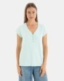 CAMISETA BÁSICA DE MUJER HOMBRO CAÍDO VERDE