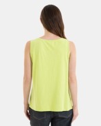 Women’s sleeveless basic green t-shirt