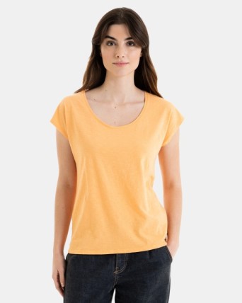 CAMISETA BÁSICA DE MUJER...
