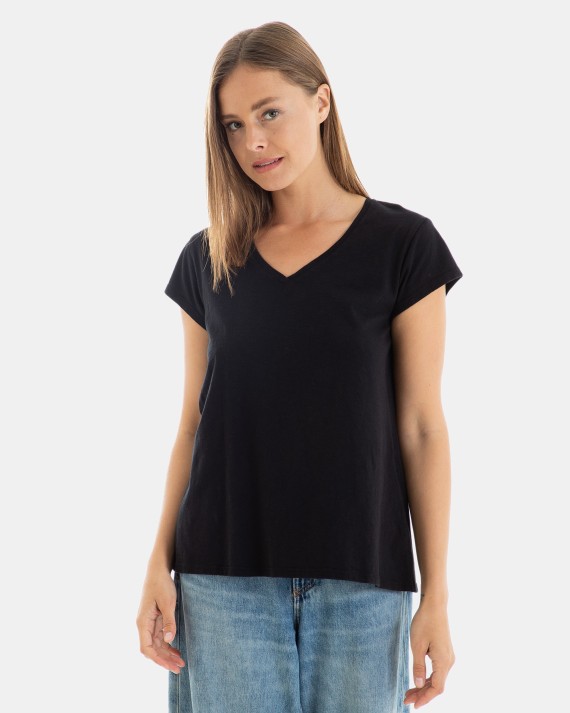CAMISETA BÁSICA DE MUJER HOMBRO CAÍDO NEGRO