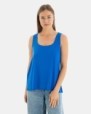 CAMISETA BÁSICA  DE VISCOSA DE MUJER DE TIRANTES AZUL