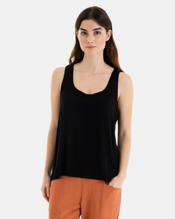 CAMISETA BÁSICA  DE VISCOSA...