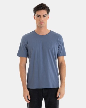 CAMISETA BÁSICA DE HOMBRE...