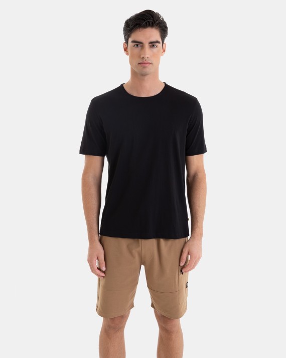 CAMISETA BÁSICA DE HOMBRE DE ALGODÓN COLOR NEGRO