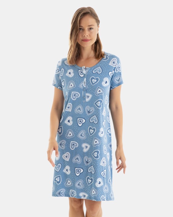 Women’s short nightgown with short sleeves and heart print