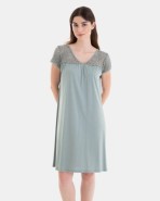 Vestit de platja curt sense mànigues en teixit calat en color verd