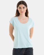 CAMISETA BÁSICA DE MUJER HOMBRO CAÍDO AZUL