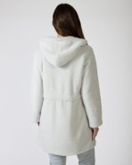 Short women's robe with zipper closure