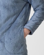 Short women's robe with zipper closure