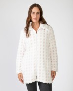Short women's robe with zipper closure