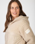 Short women's robe with zipper closure