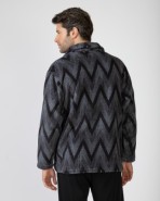 Short men's robe with zipper closure