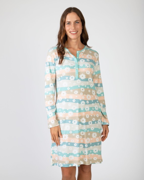Short printed nightgown with long sleeves