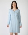 Short micro-striped nightgown with long sleeves