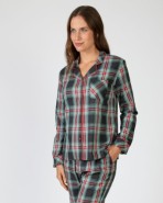 Long, open women's pajamas made of cotton fabric