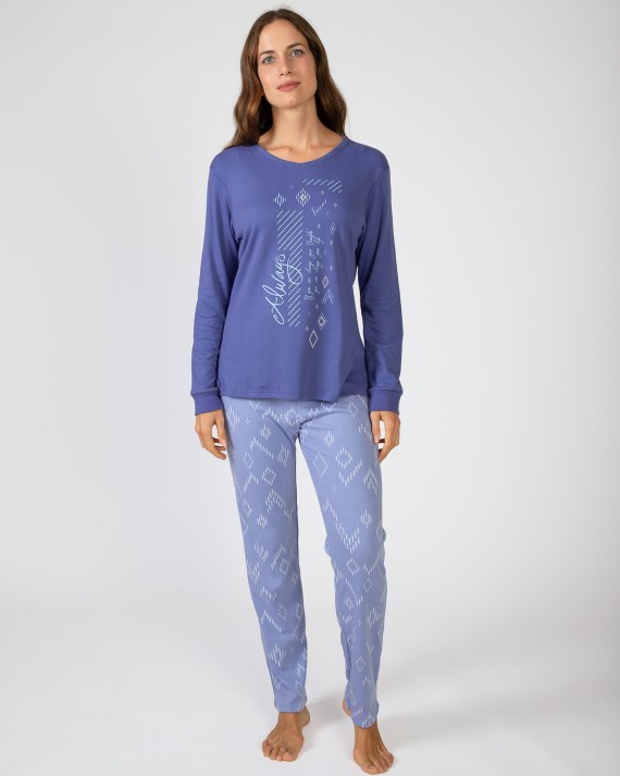 Long women's pajamas in printed knit fabric