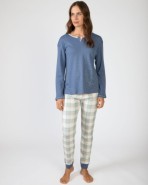 Long women's pajamas in printed knit fabric