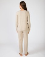 Long women's pajamas in loose knit