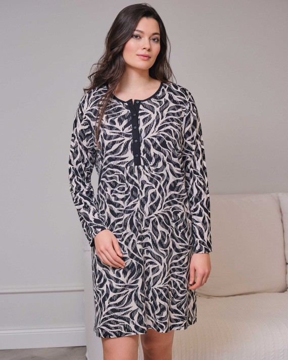 Camisó curt en punt de viscosa en màniga llarga