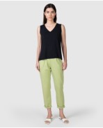 Women's straight ankle-length cotton trousers in green
