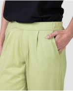 Women's straight ankle-length cotton trousers in green