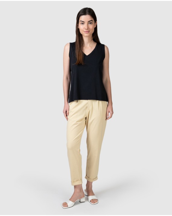 Women's straight ankle-length trousers in beige cotton