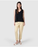 Pantalón tobillero recto de mujer de algodón beige