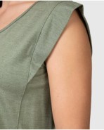 Camiseta de mujer sin mangas en color verde