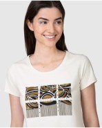 Women's short-sleeved beige t-shirt with print