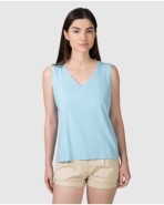 Women's basic sleeveless t-shirt with V-neck