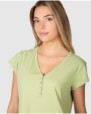 Women's basic short-sleeved t-shirt with decorative buttons