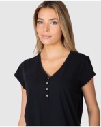 Women's basic short-sleeved t-shirt with decorative buttons