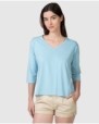 Women's basic three-quarter sleeve V-neck t-shirt