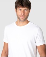 Men's plain short-sleeved T-shirt with round neck