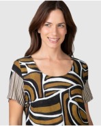 Women's short dress with geometric print