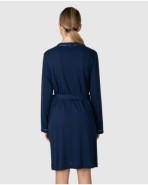 Women's robe with crossover front closure and side pockets