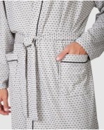 Men's wrap-style dressing gown with belt and side pockets