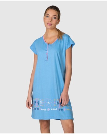 Women's short-sleeved nightgown with buttoned placket
